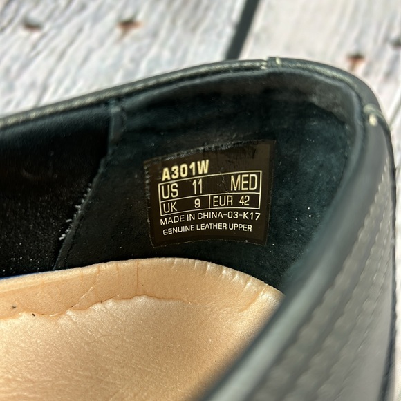 APEX Petals-Janice Dark Pewter Gray Leather Mary Jane Flat - Picture 11 of 17